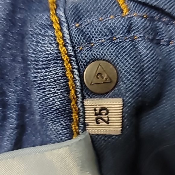 Girls Youth size 25 Guess Blue Jeans - Picture 4 of 4